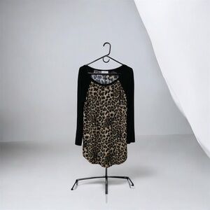 Chic Leopard Print Women's Blouse with Black Sleeves